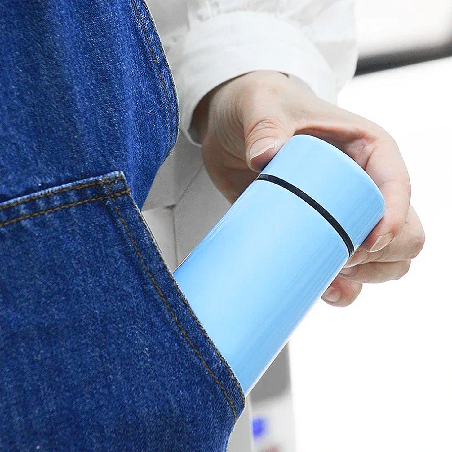 gourde de petite taille qui se glisse facilement dans la poche