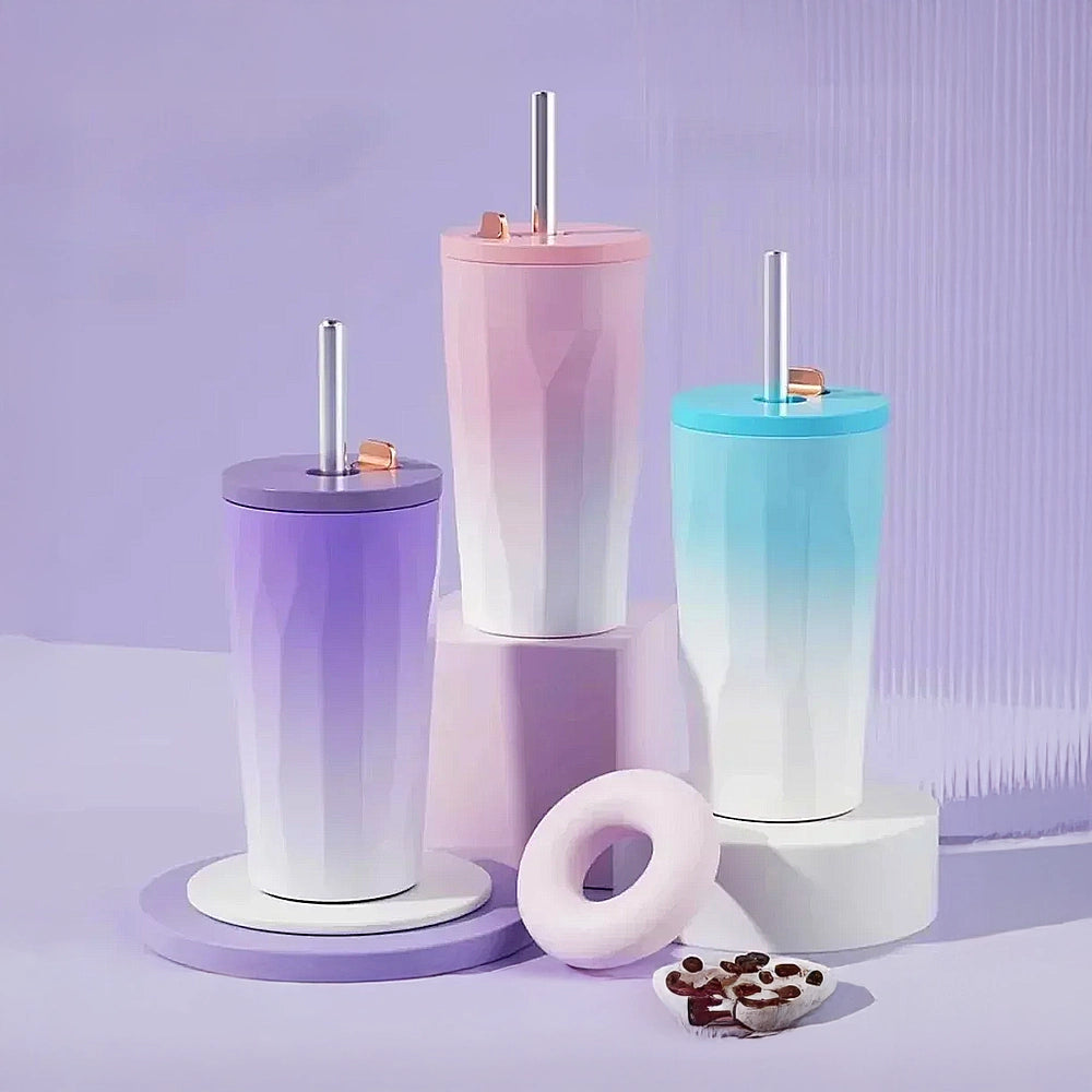 gourde gobelet avec paille rétractable