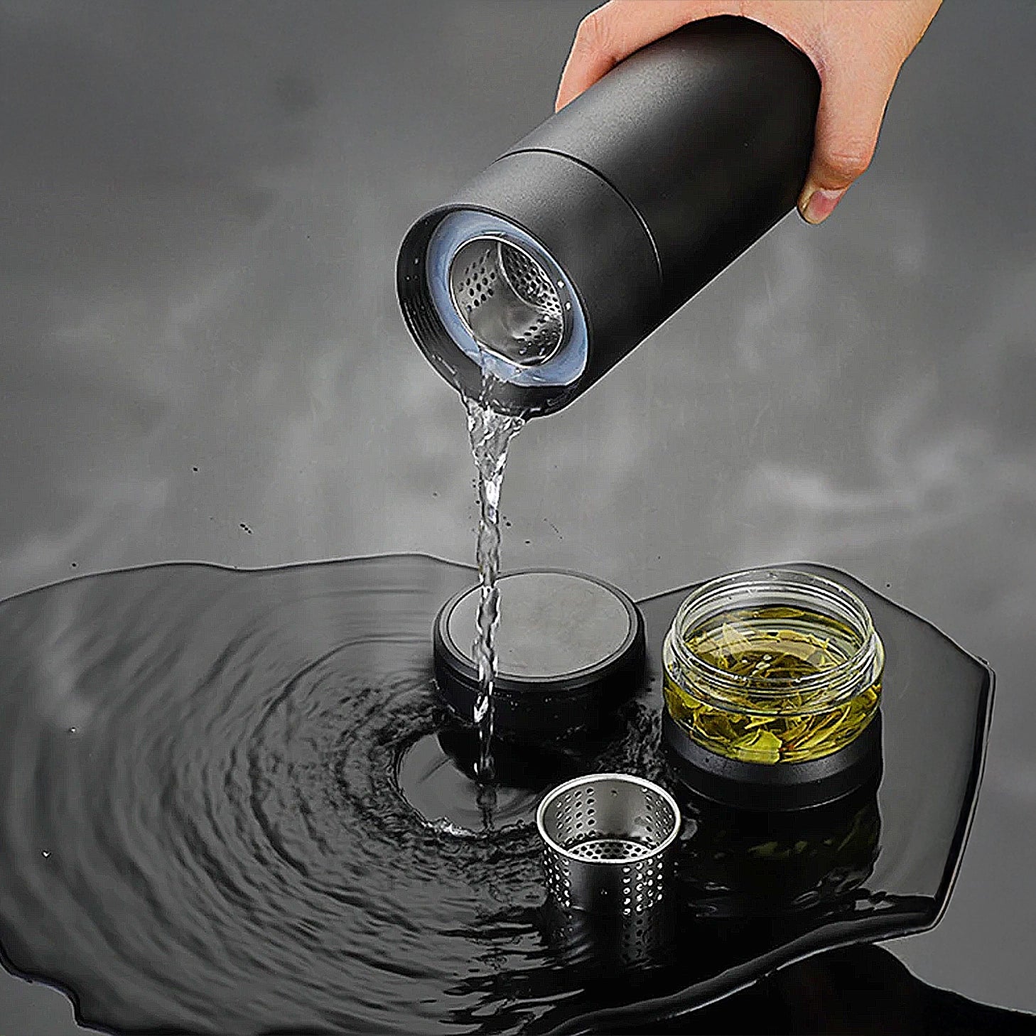 gourde isotherme infuseur noire design