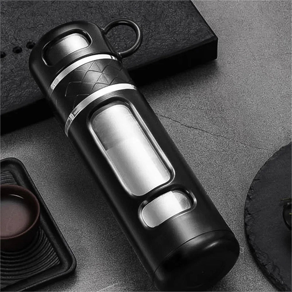 gourde noire en verre avec mug et infuseur intégré