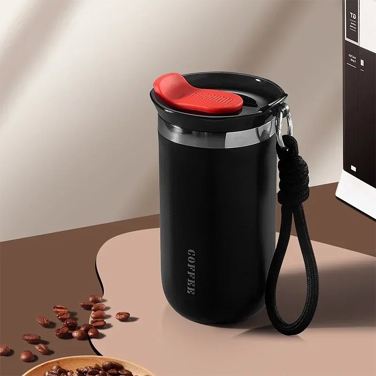 gourde noire isotherme 350ml avec sangle