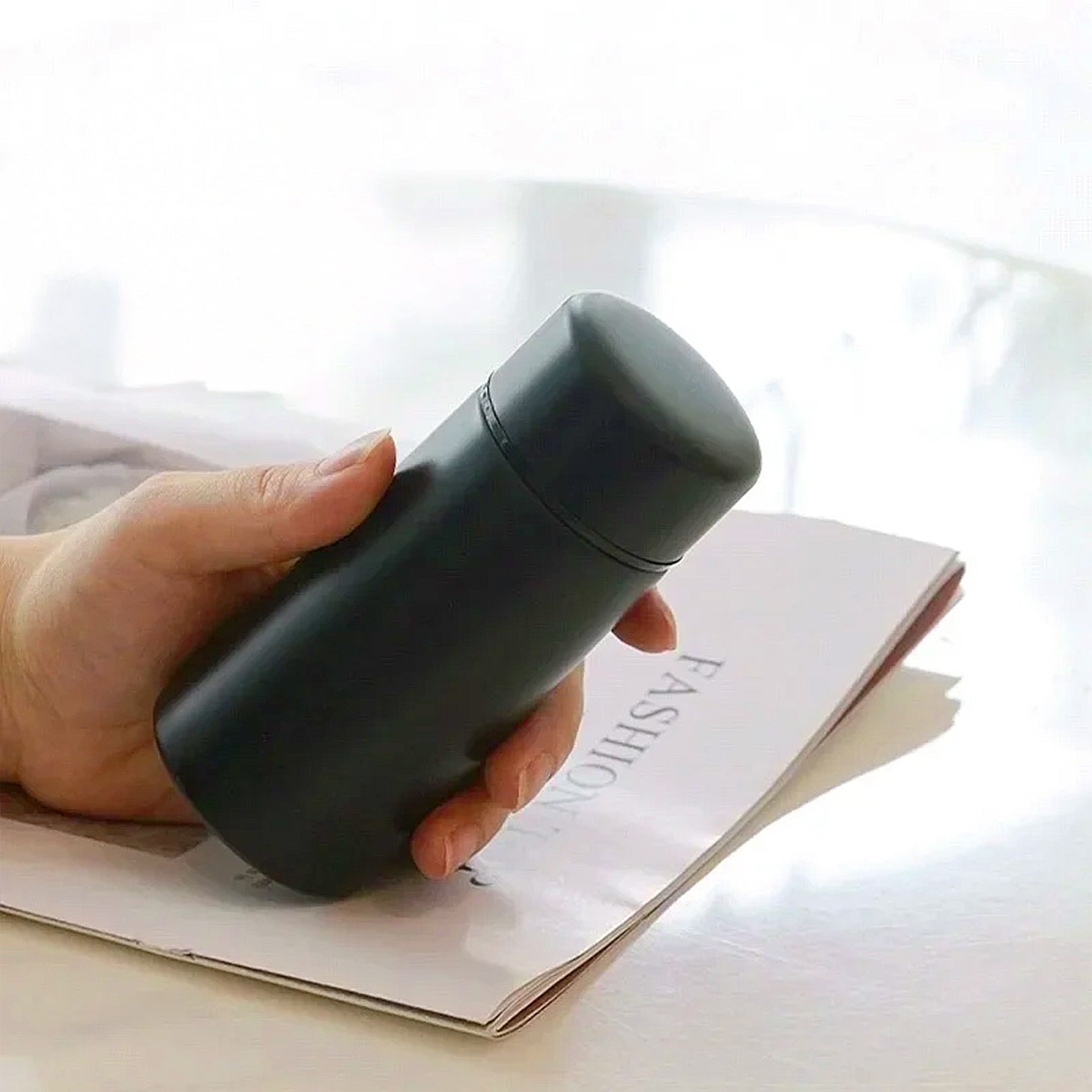 gourde noire mini format