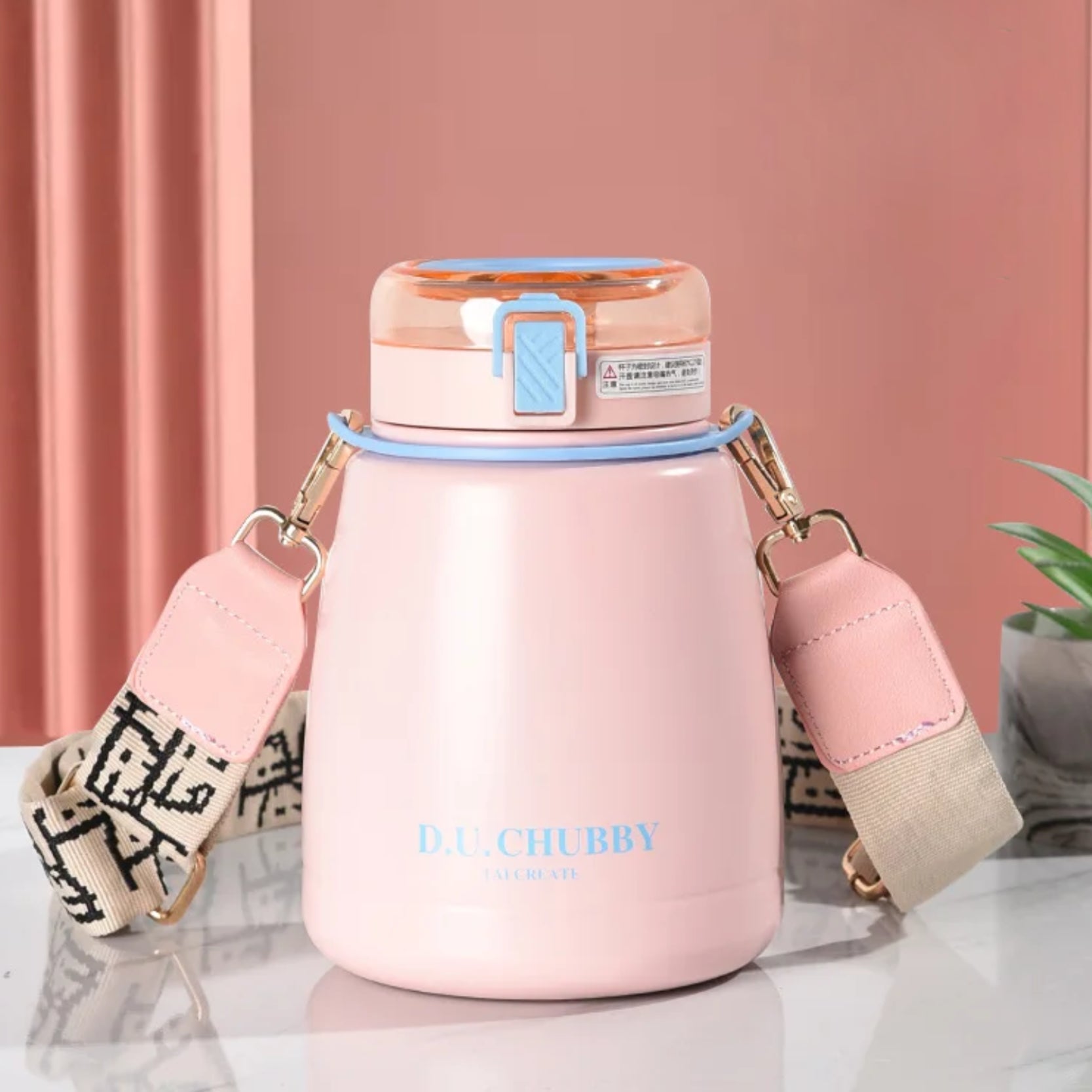 gourde rose 1L avec sangle et couvercle