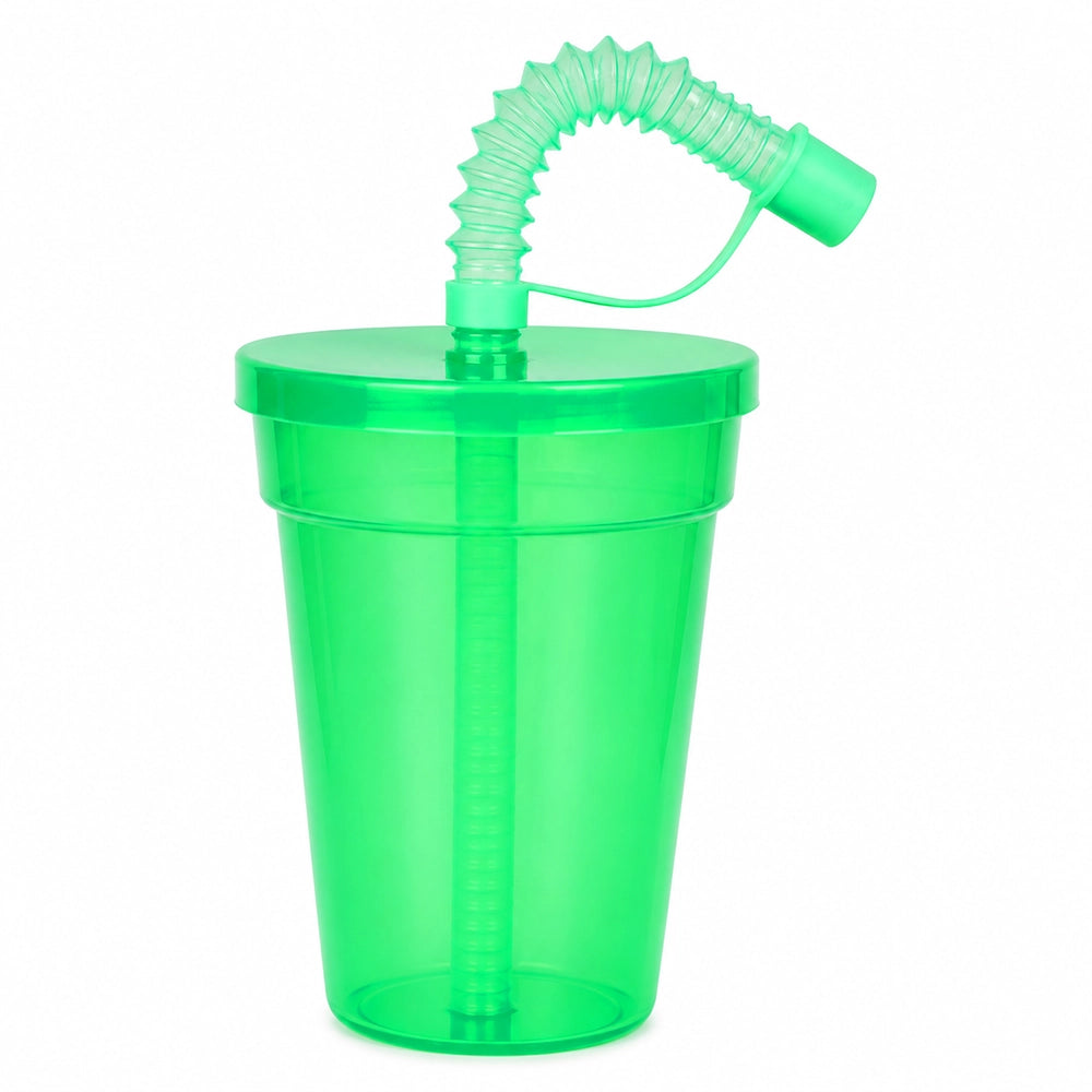 gobelet avec couvercle vert et avec paille